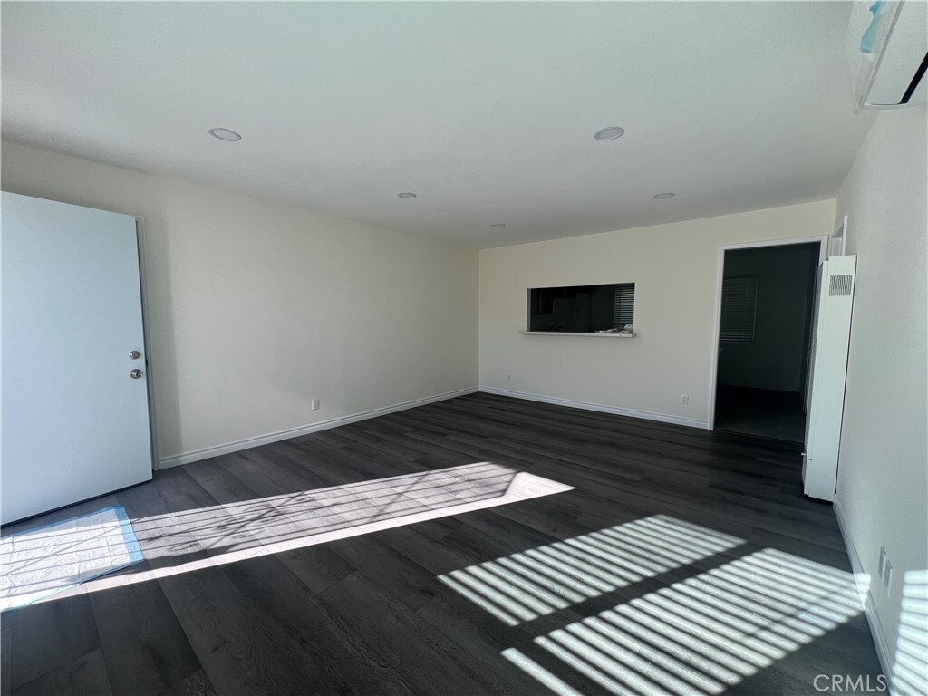 Property Photo: 604 Hawthorne Street CA 91204