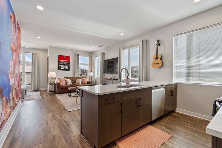 Property Photo:  1505 54th Ave N 302  TN 37209 