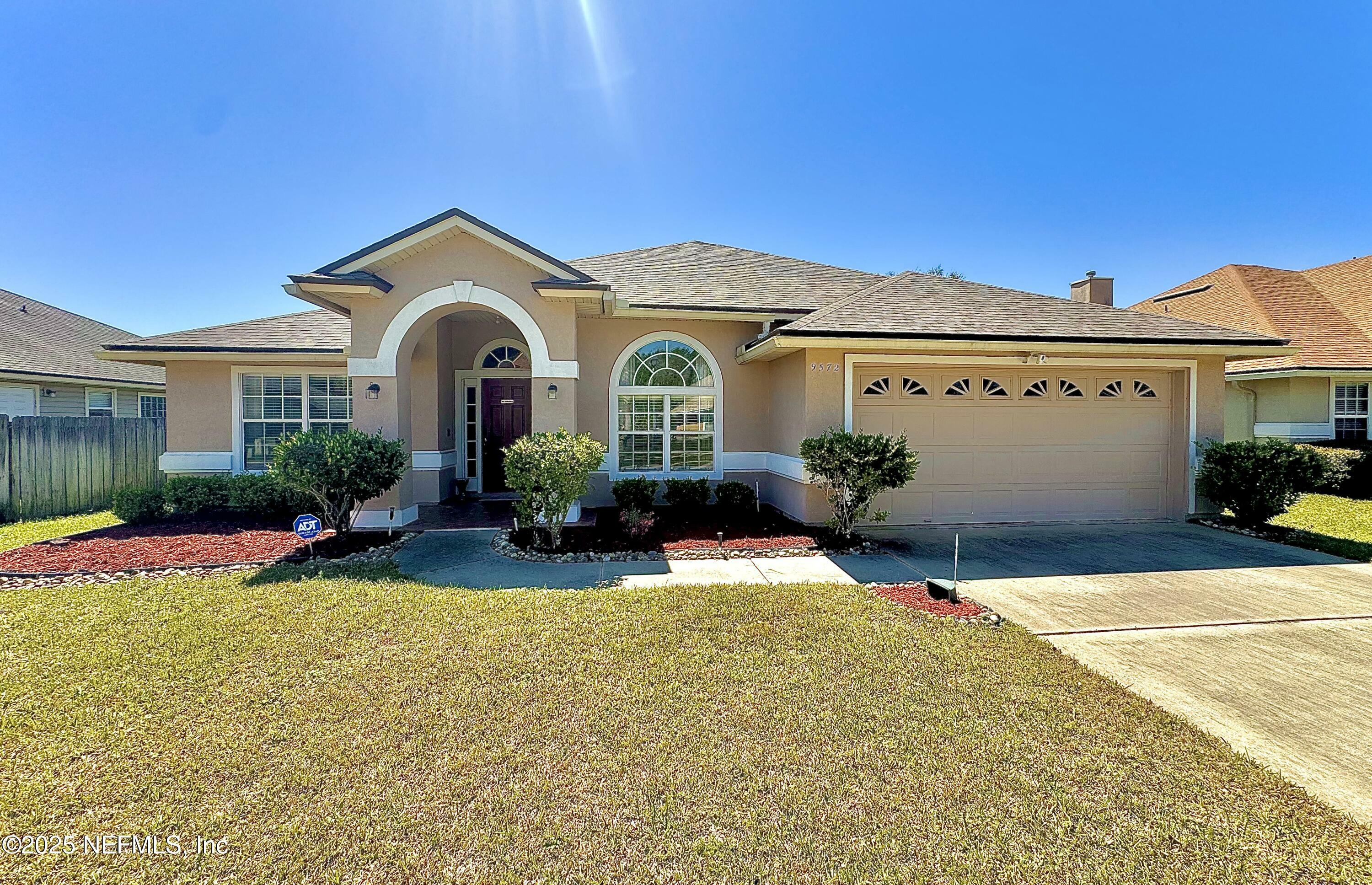 9572 Maidstone Mill Drive W  Jacksonville FL 32244 photo