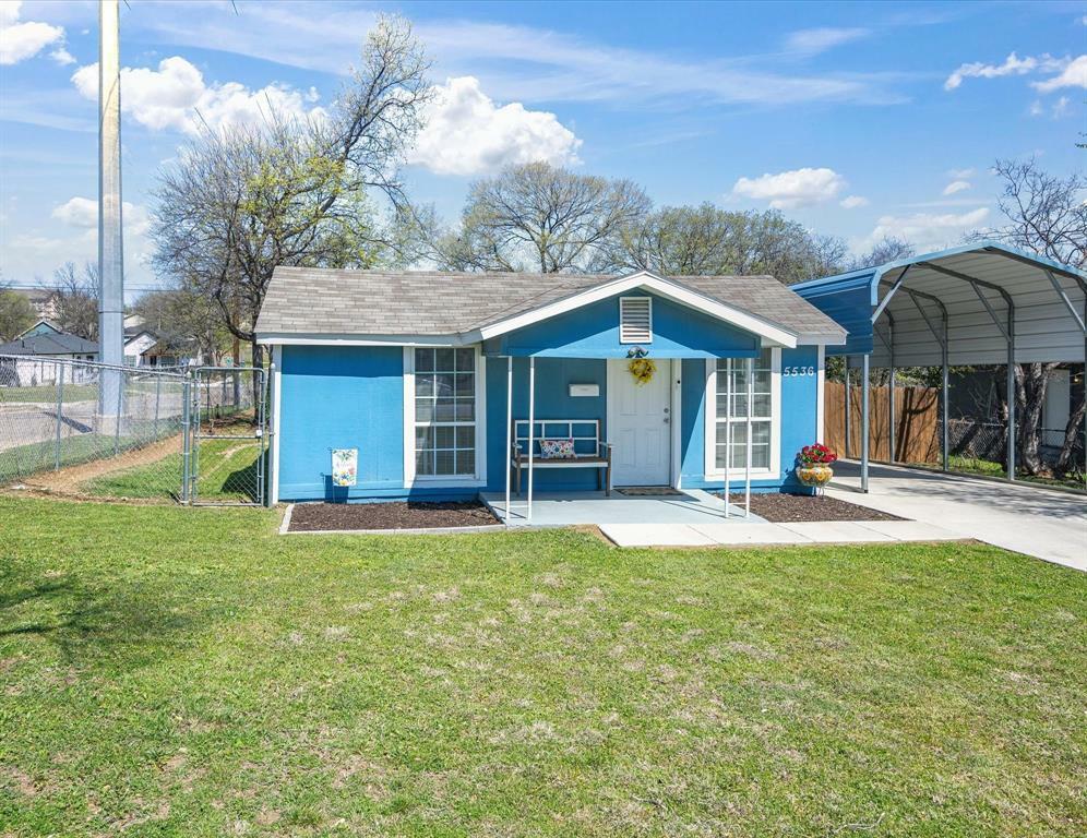 Property Photo: 5536 Goodman Avenue TX 76107