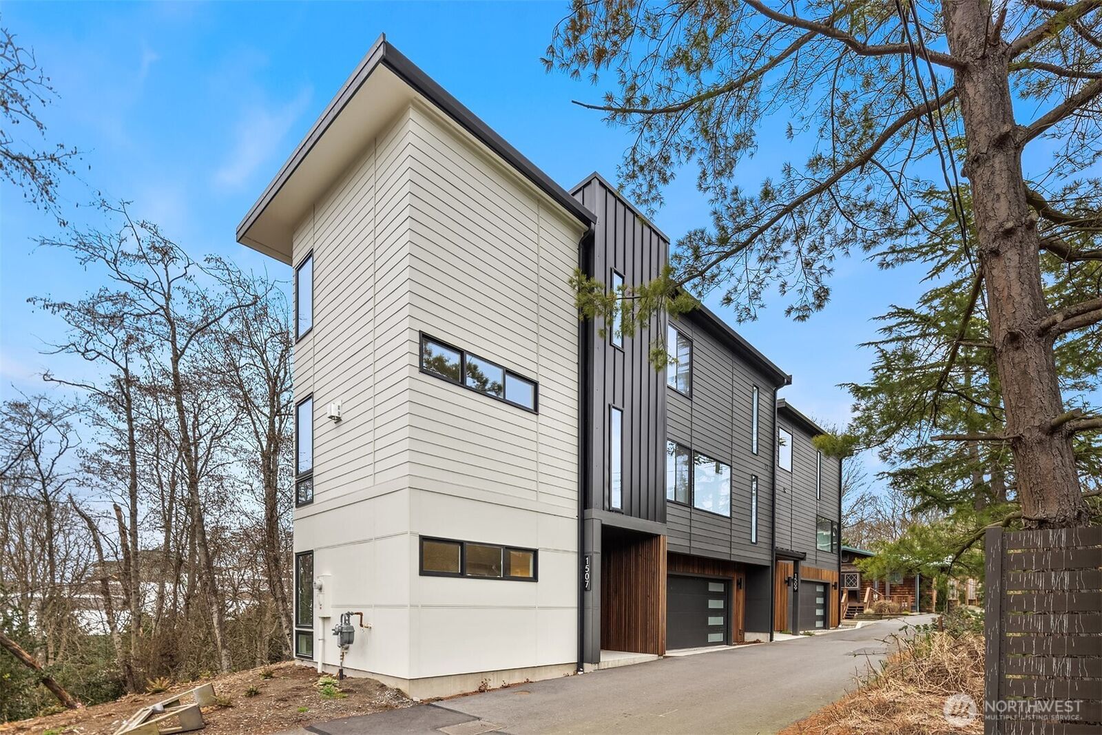 Property Photo:  1507  8th Street  WA 98225 