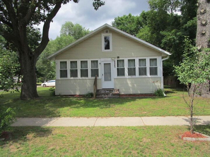 Property Photo: 454 Center Street WI 53910