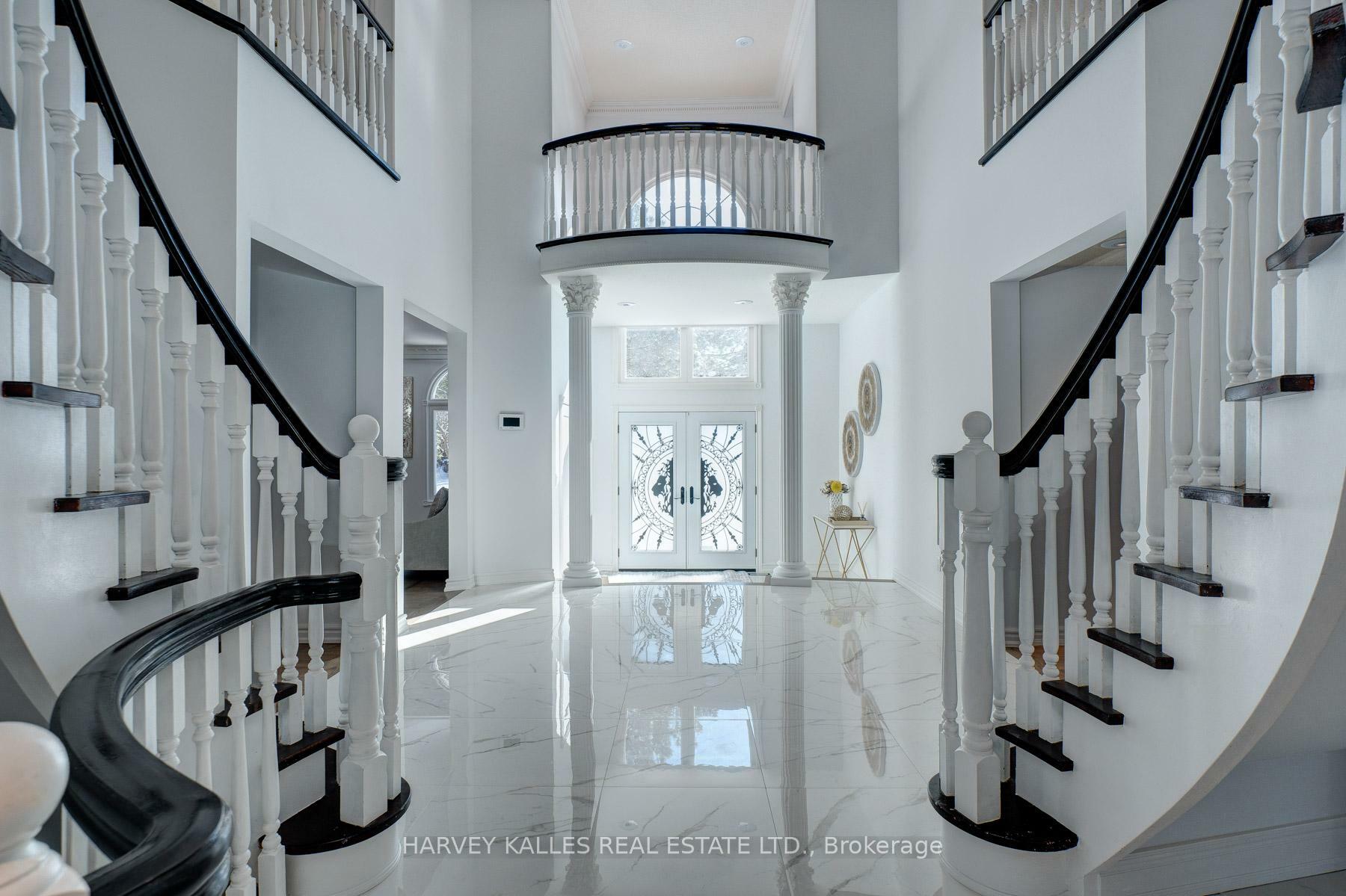 Property Photo: 42 Grangemill Crescent ON M3B 2J2