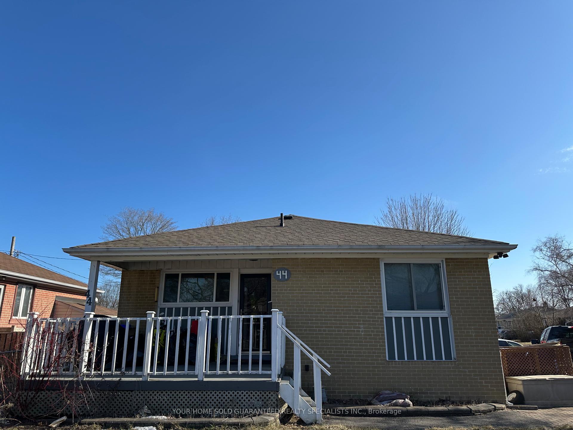 Property Photo:  44 Tulloch Drive  ON L1S 2S4 