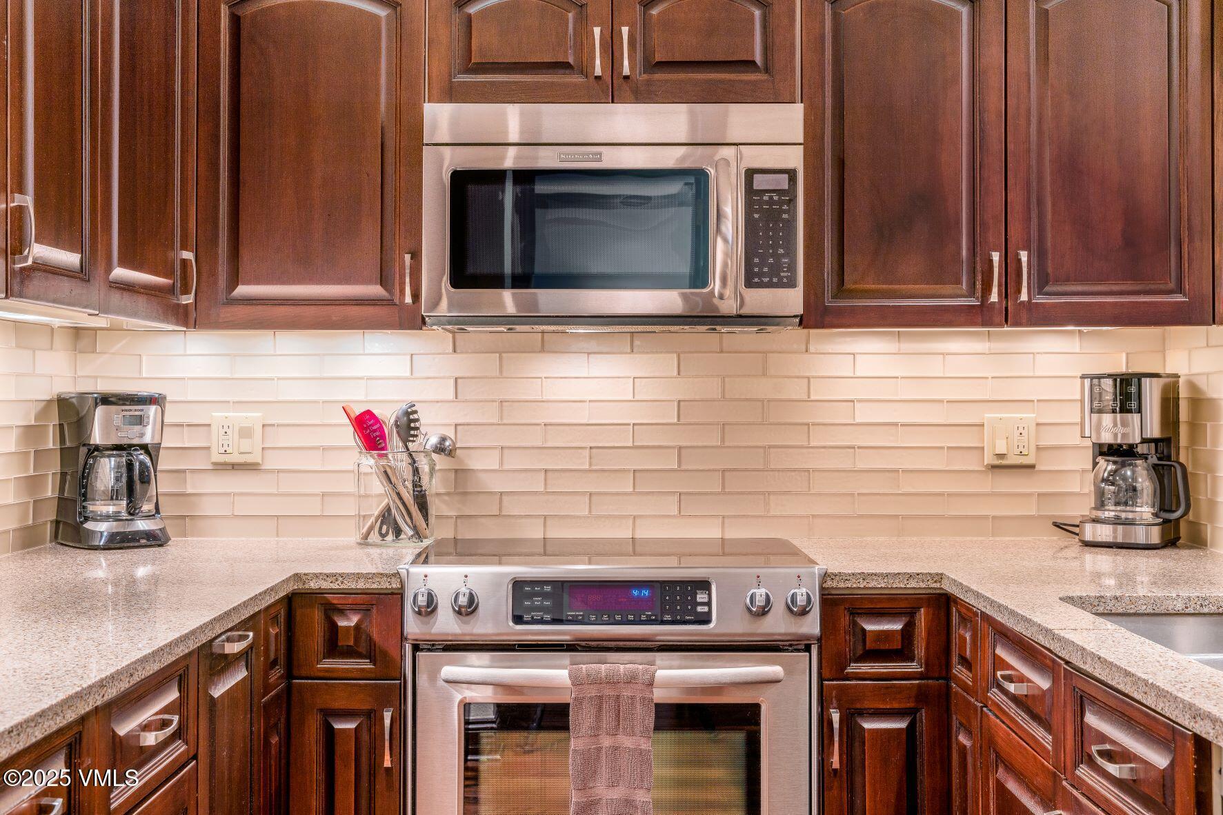 Property Photo: 1166 Village Road B509 CO 81620