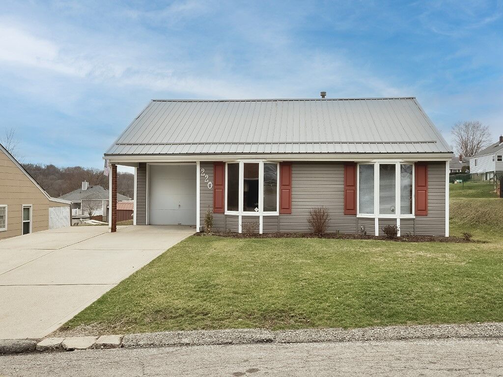 Property Photo: 220 Florida Drive PA 15068