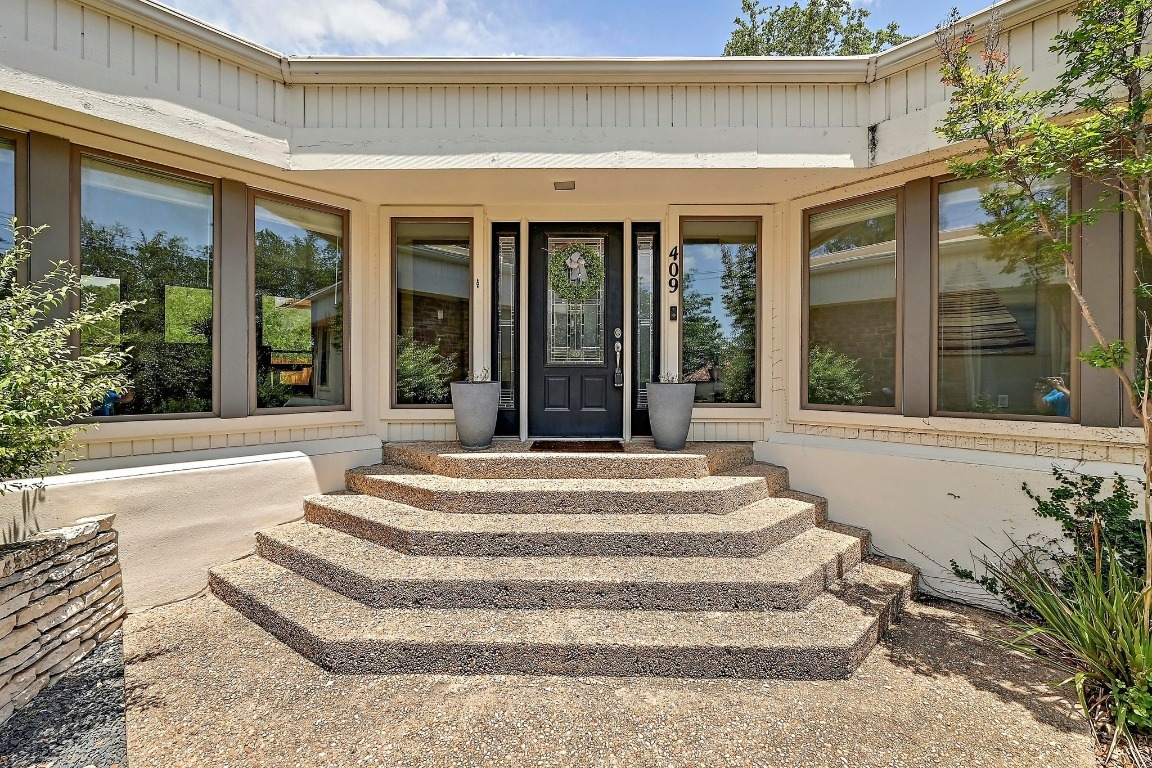 Property Photo: 409 Hurst Creek Road TX 78734