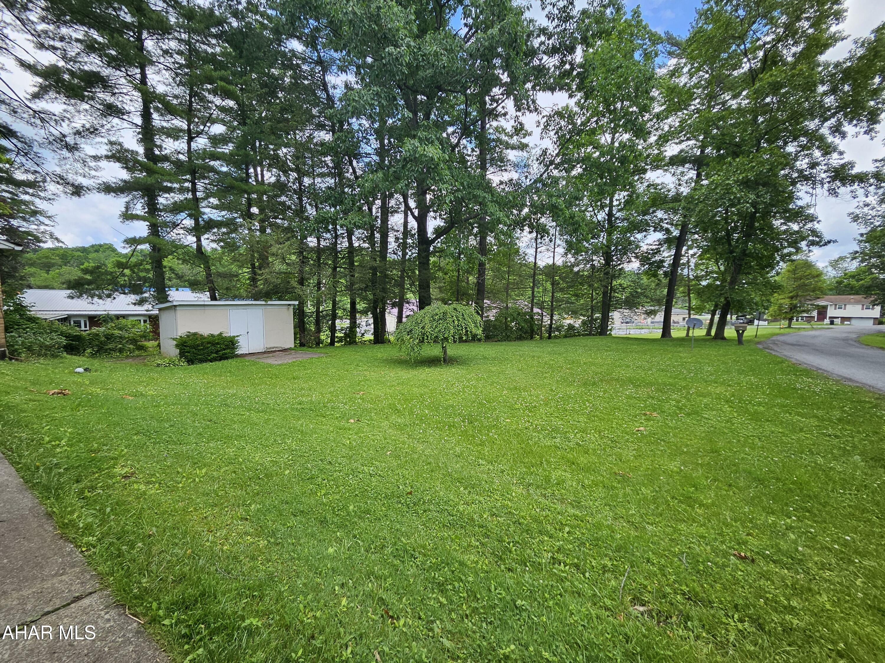 Property Photo: 137 N Hawthorne Drive PA 16602