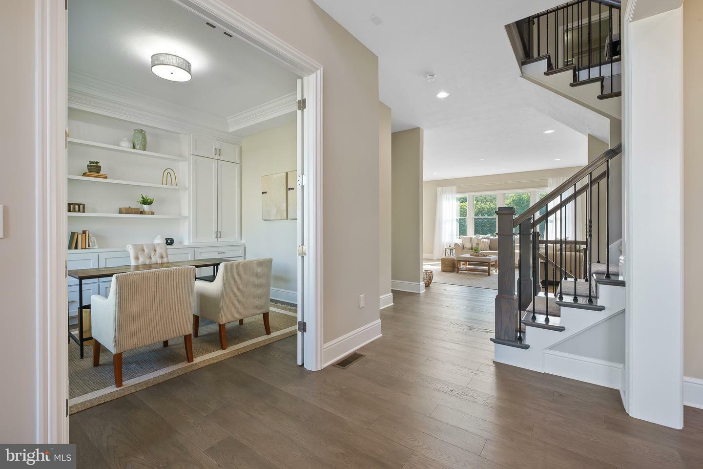 Property Photo: 1537 Grand Oak Lane Bp PA 19061