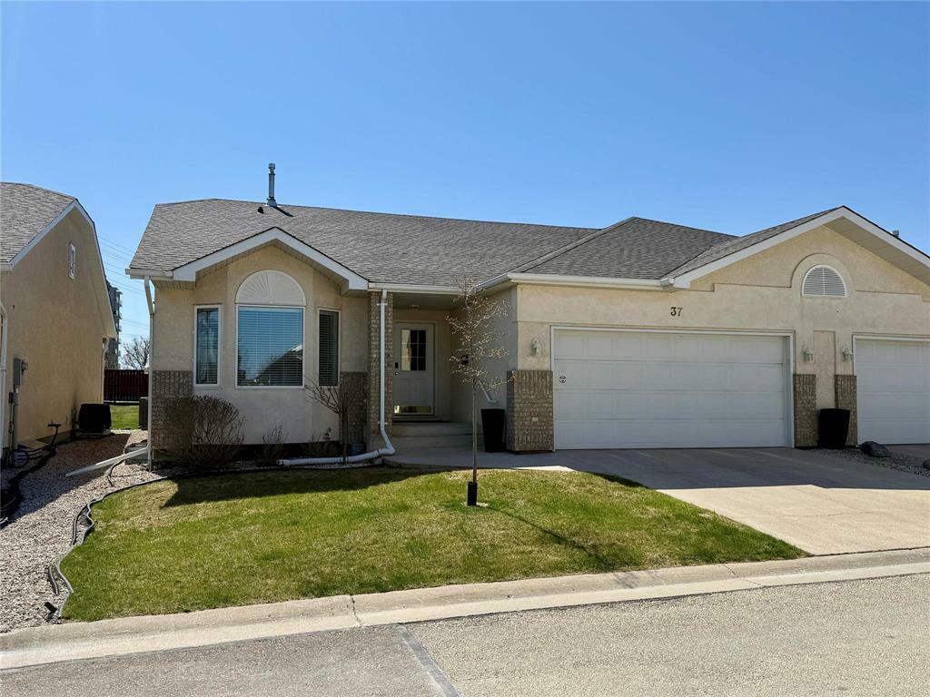 55 Bairdmore Boulevard  Winnipeg MB R3T 5Y9 photo