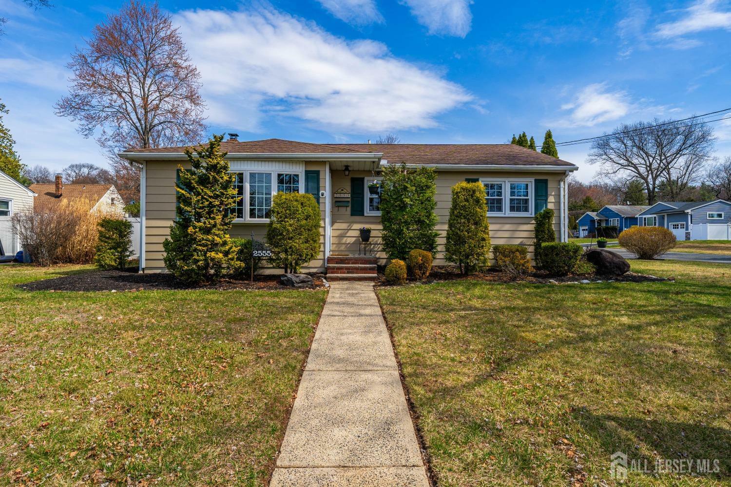 2555 Linden Avenue  South Plainfield NJ 07080 photo