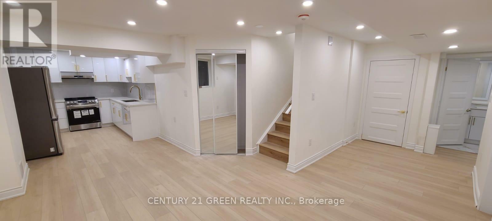 Property Photo: 959 Cherry Court ON L9E 1P8