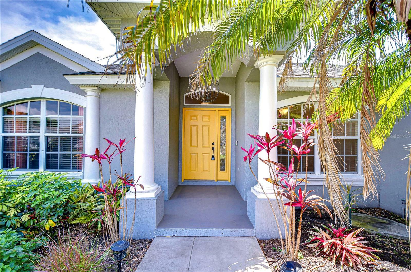 Property Photo: 3518 Remington Oaks Way FL 33810