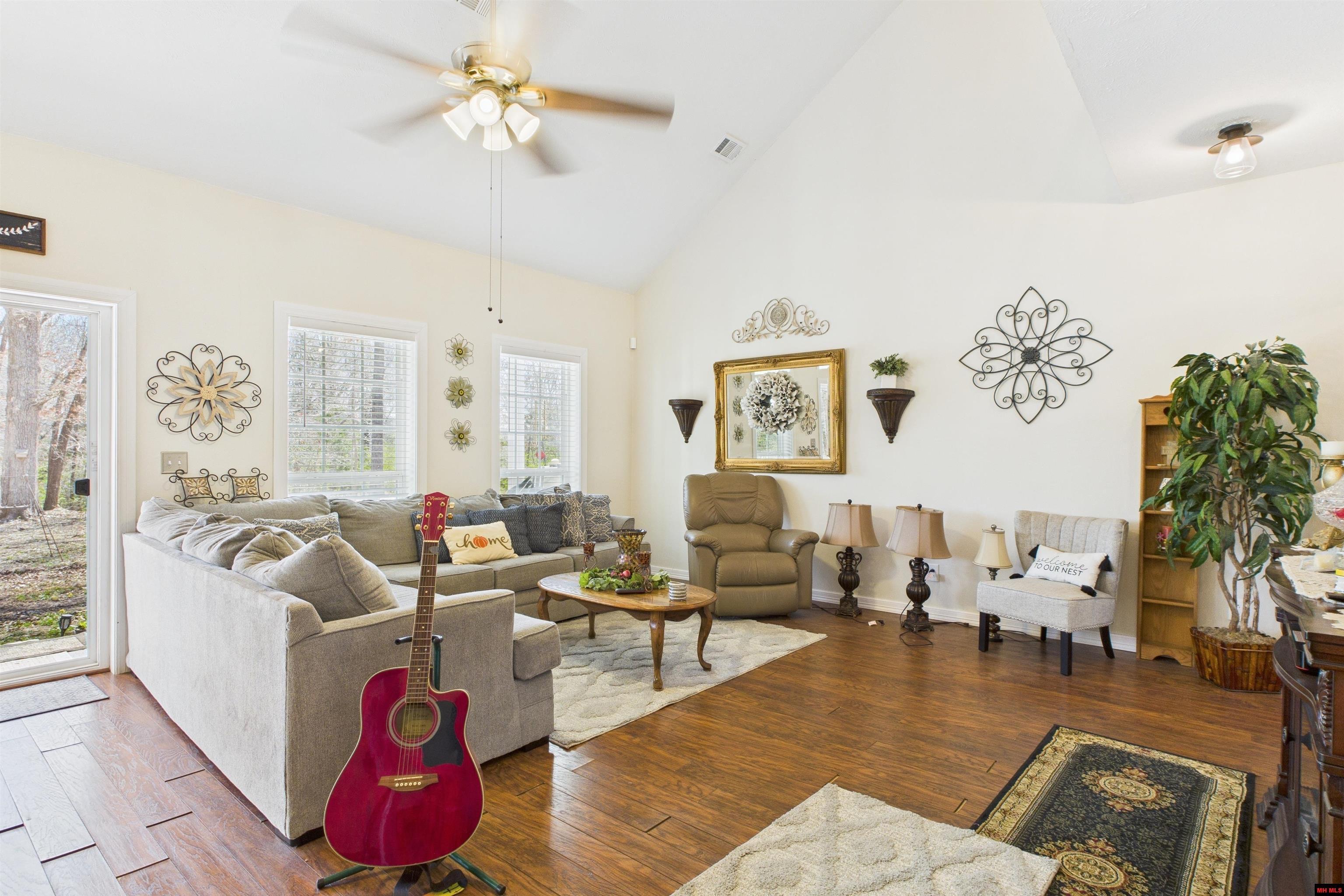 Property Photo: 6945 Hwy 5 North AR 72651