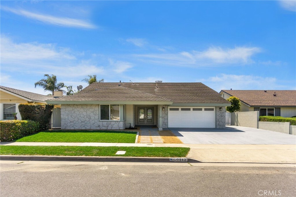7042 Stonewood Drive  Huntington Beach CA 92647 photo