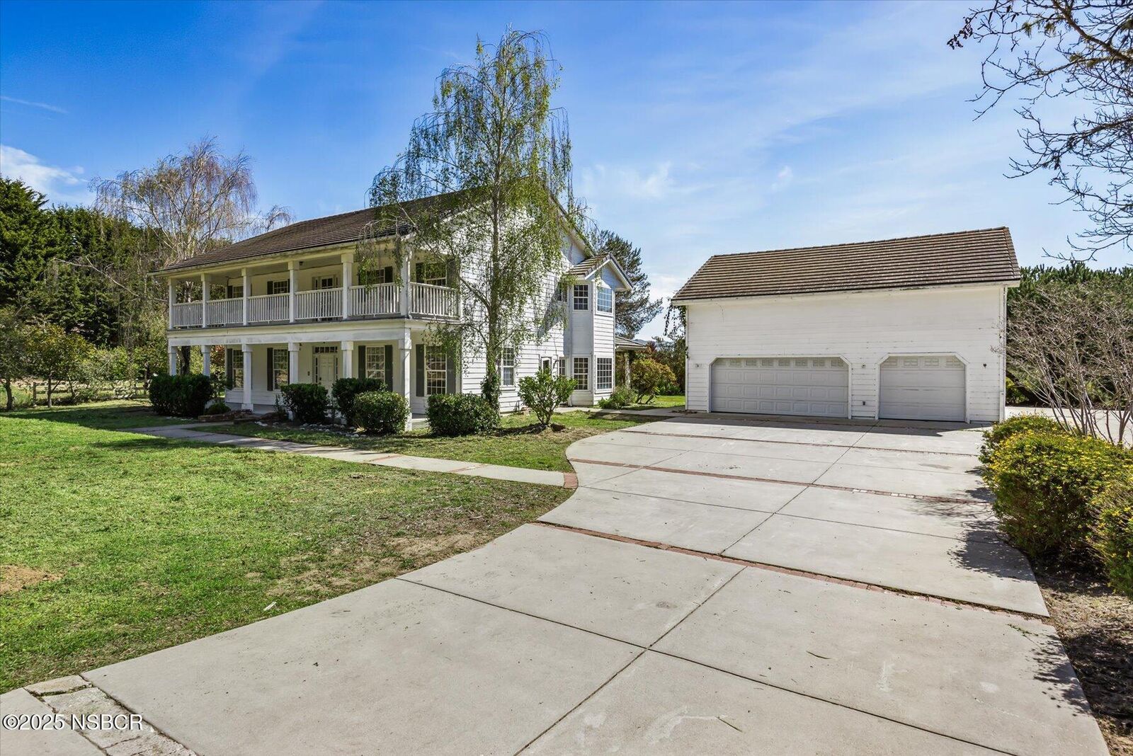 Property Photo:  268 Quarterhorse Way  CA 93420 