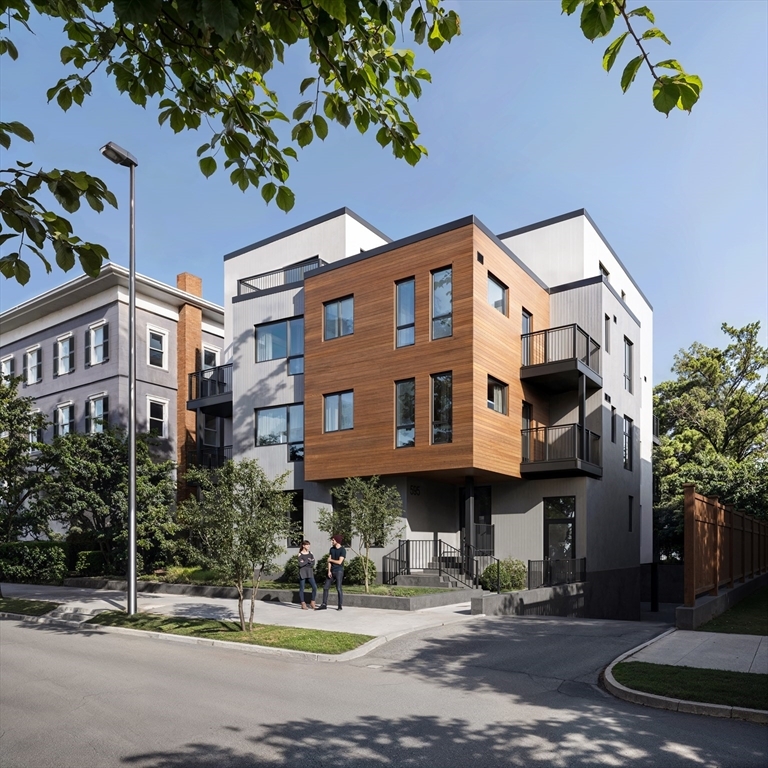 595 Broadway 102  Somerville MA 02145 photo