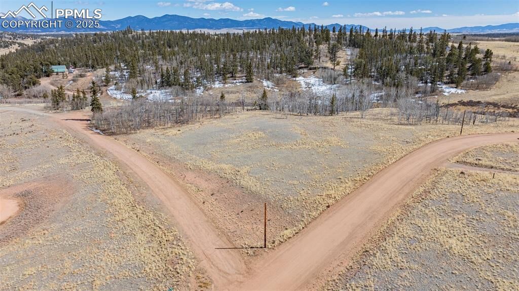 Property Photo:  600 Pronghorn Drive  CO 80432 