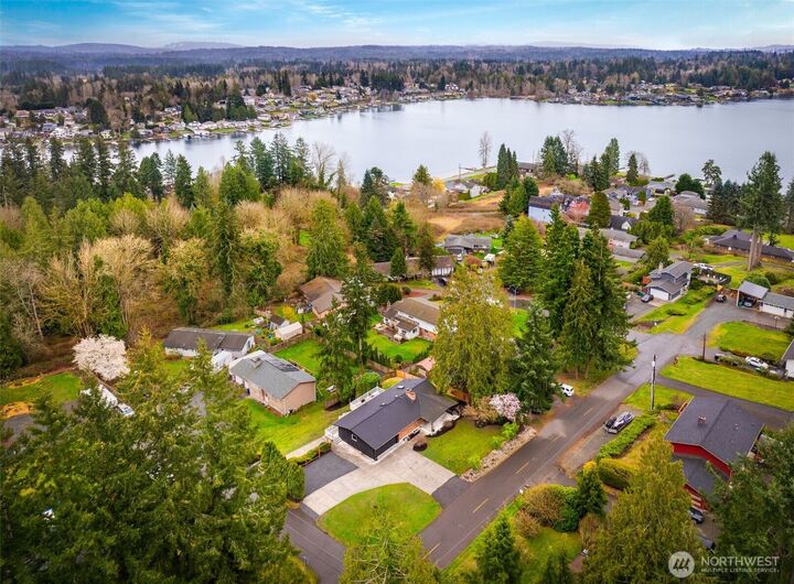 Property Photo: 1703 114th Avenue NE WA 98258