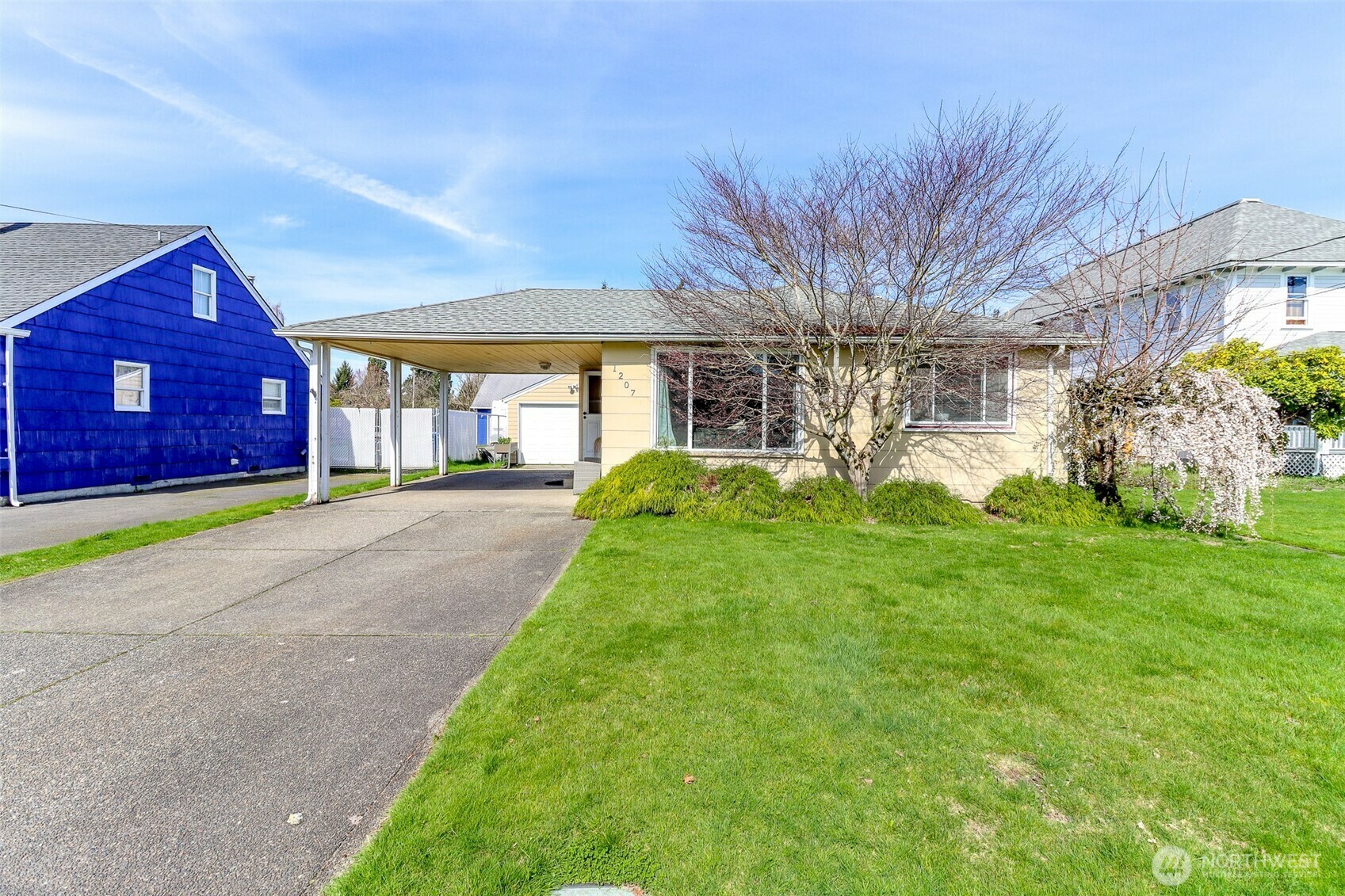 Property Photo: 1207 W Pioneer Avenue WA 98371