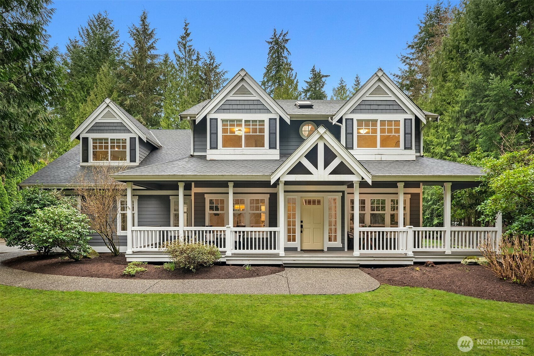 Property Photo: 19125 162nd Avenue NE WA 98072