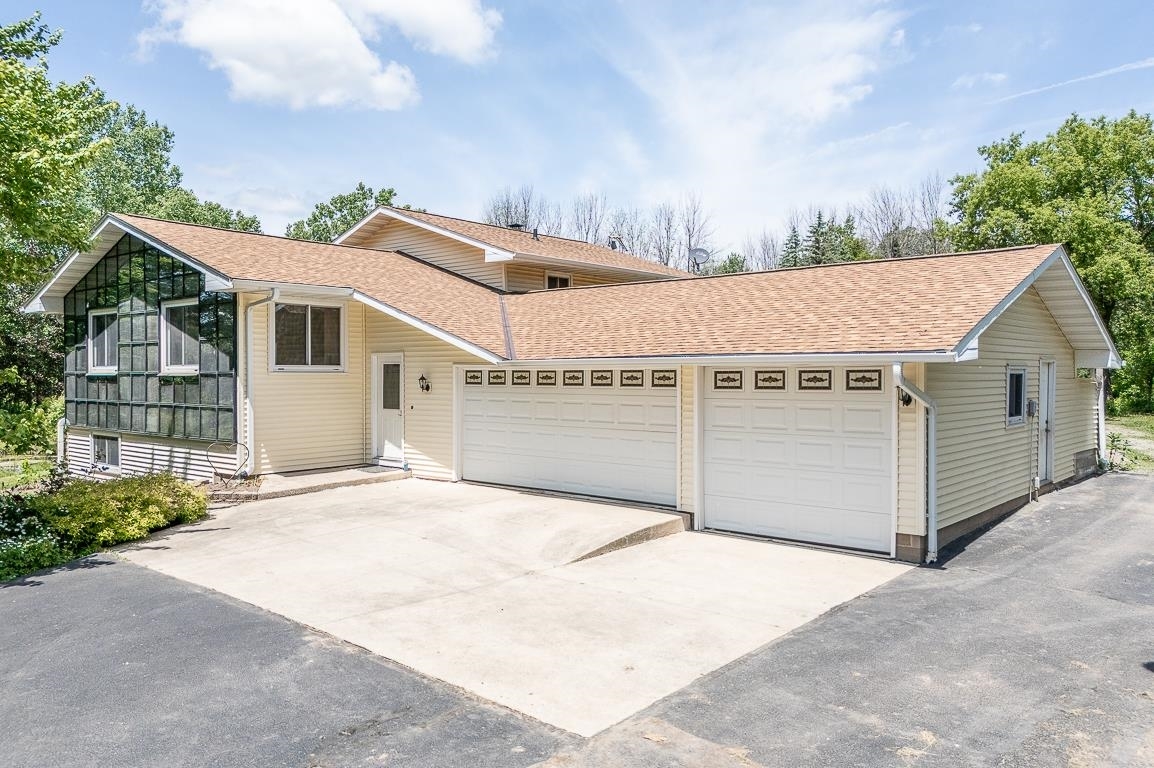 Property Photo:  W6476 Midway Road  WI 54944-9732 