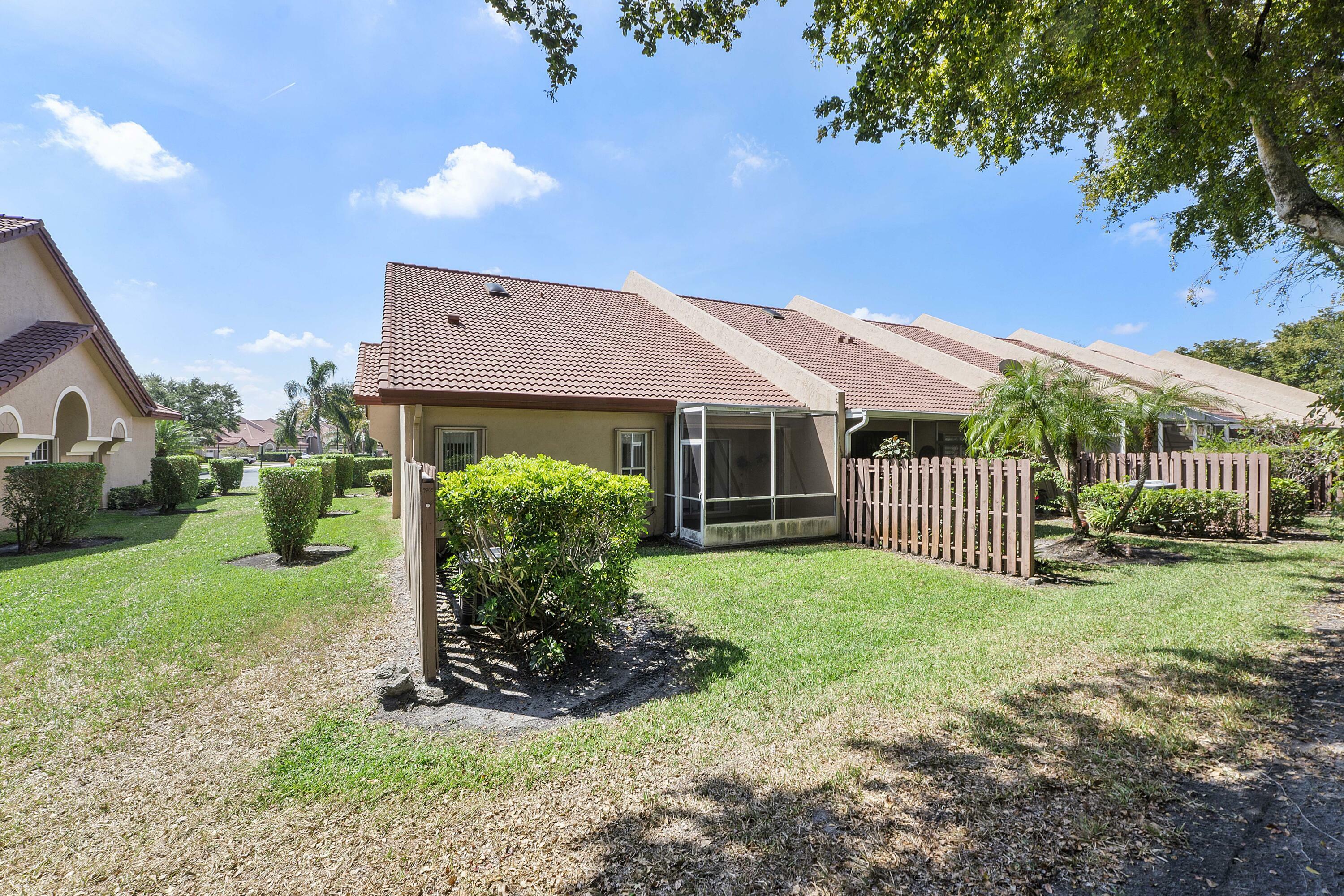 Property Photo: 9705 Malvern Drive FL 33321