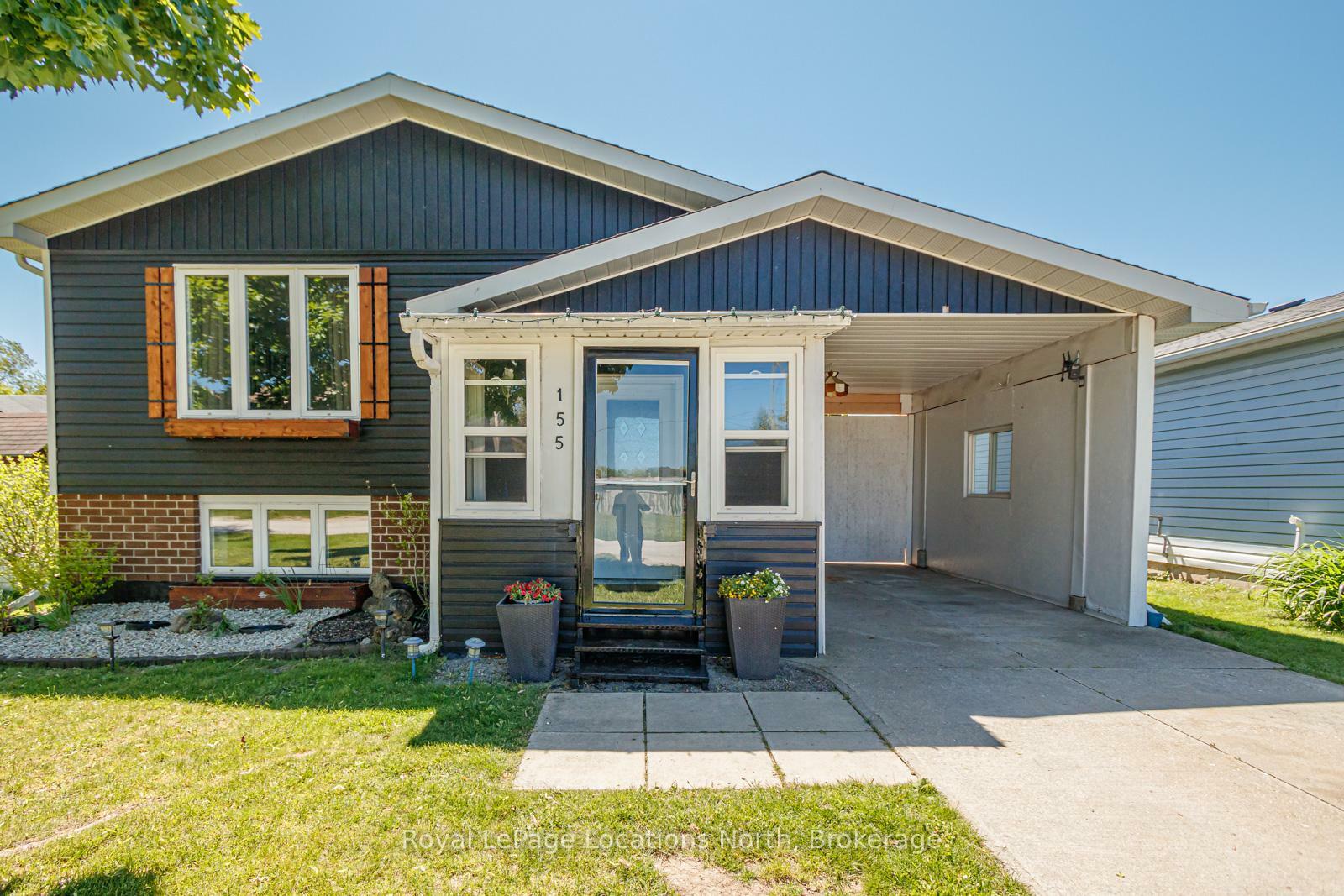 Property Photo: 155 Albert Street 2 ON N4L 1T7