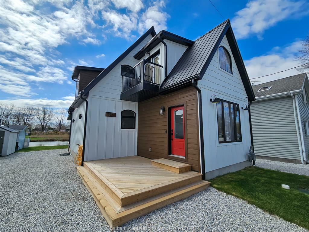 Property Photo: 19260 Lakeside Drive ON N0P 2L0