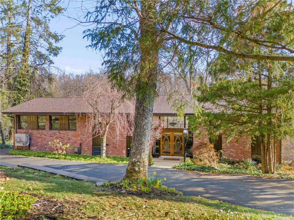 Property Photo: 345 Bellwalt Drive PA 15317