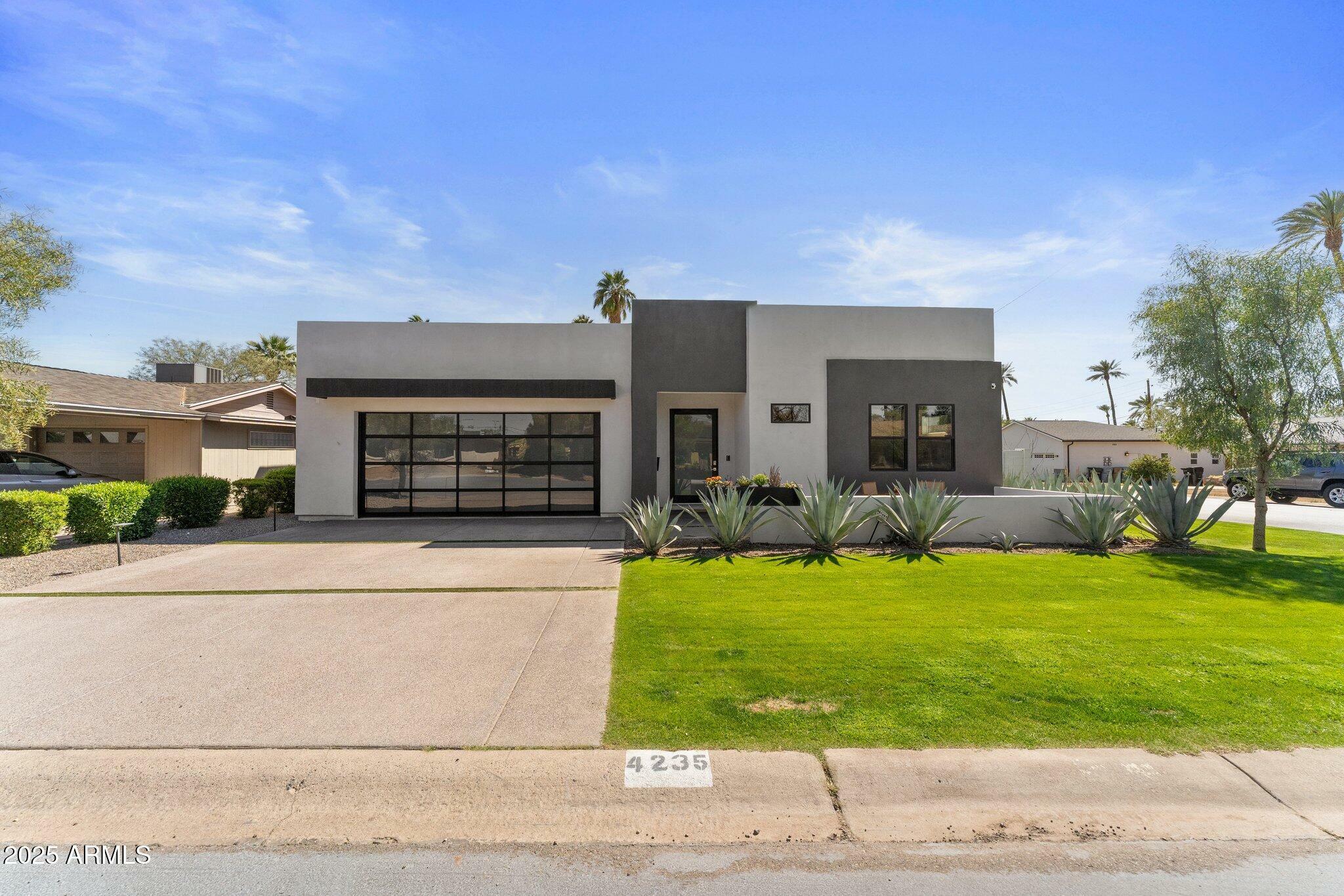 Property Photo: 4235 E Turney Avenue AZ 85018