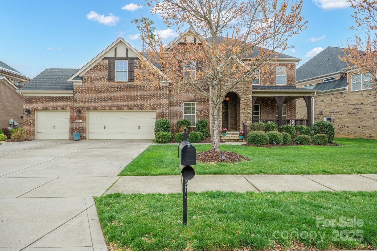 Property Photo: 10627 Rippling Stream Drive NW NC 28027