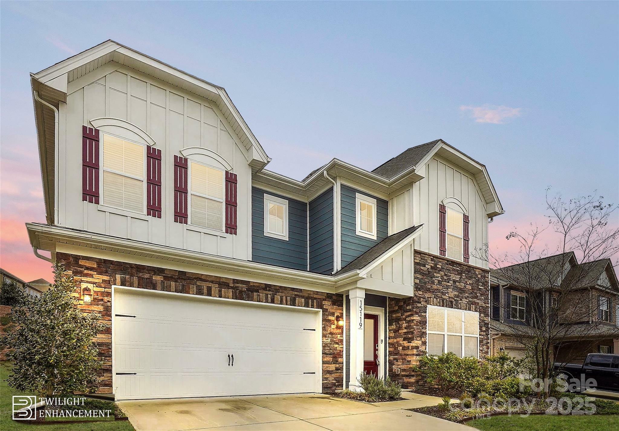 Property Photo: 15119 Oleander Drive NC 28278