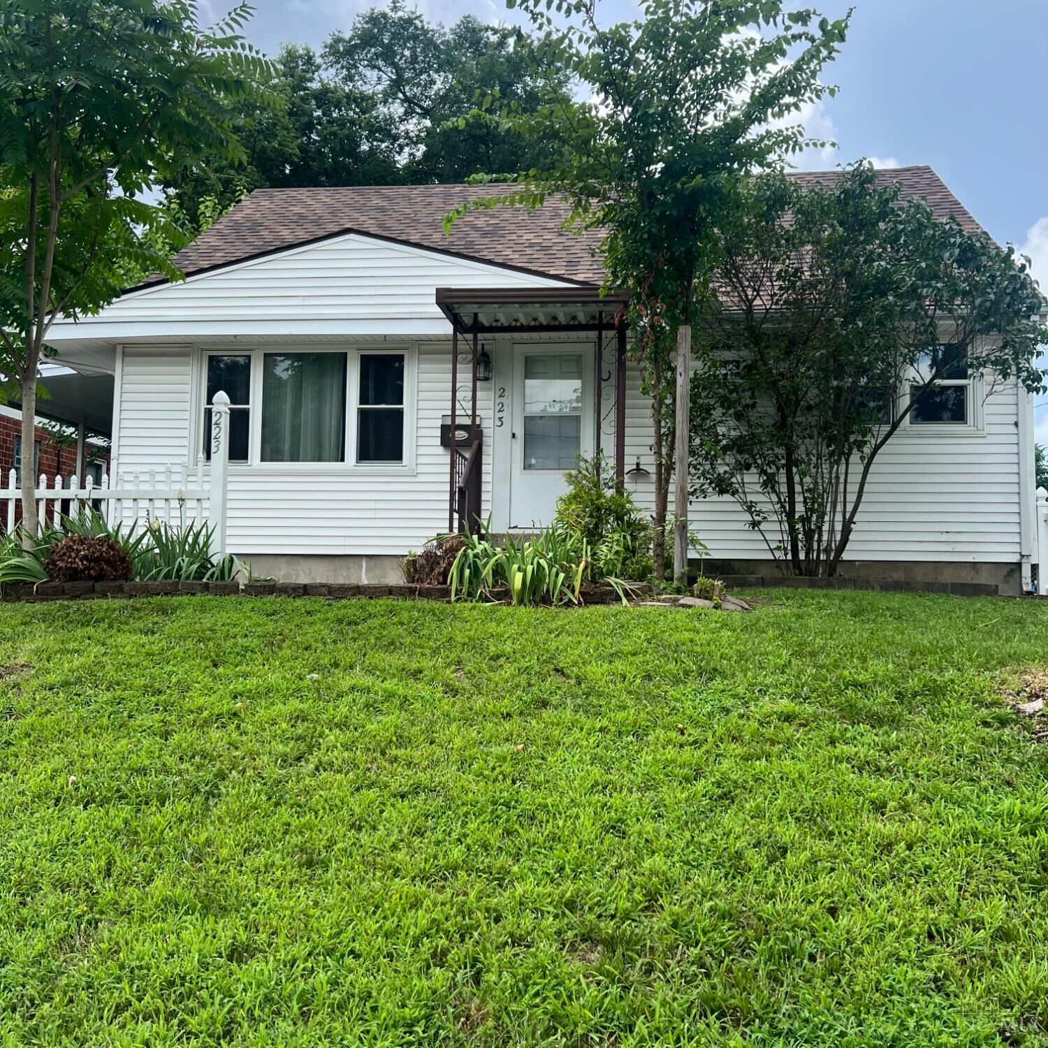 Property Photo:  223 N Cherrywood Avenue  OH 45403 
