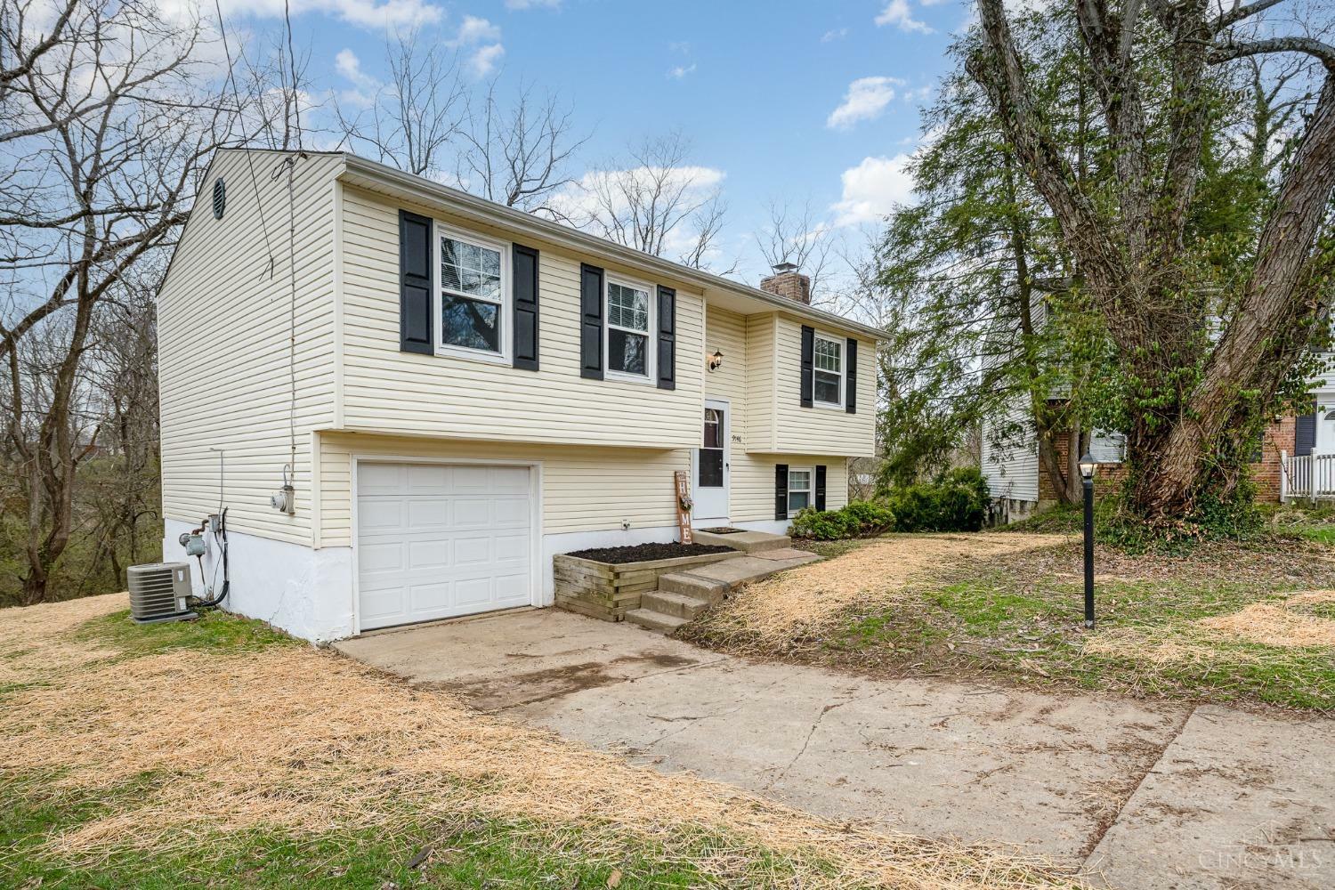 Property Photo: 9146 Trelawney Court OH 45251