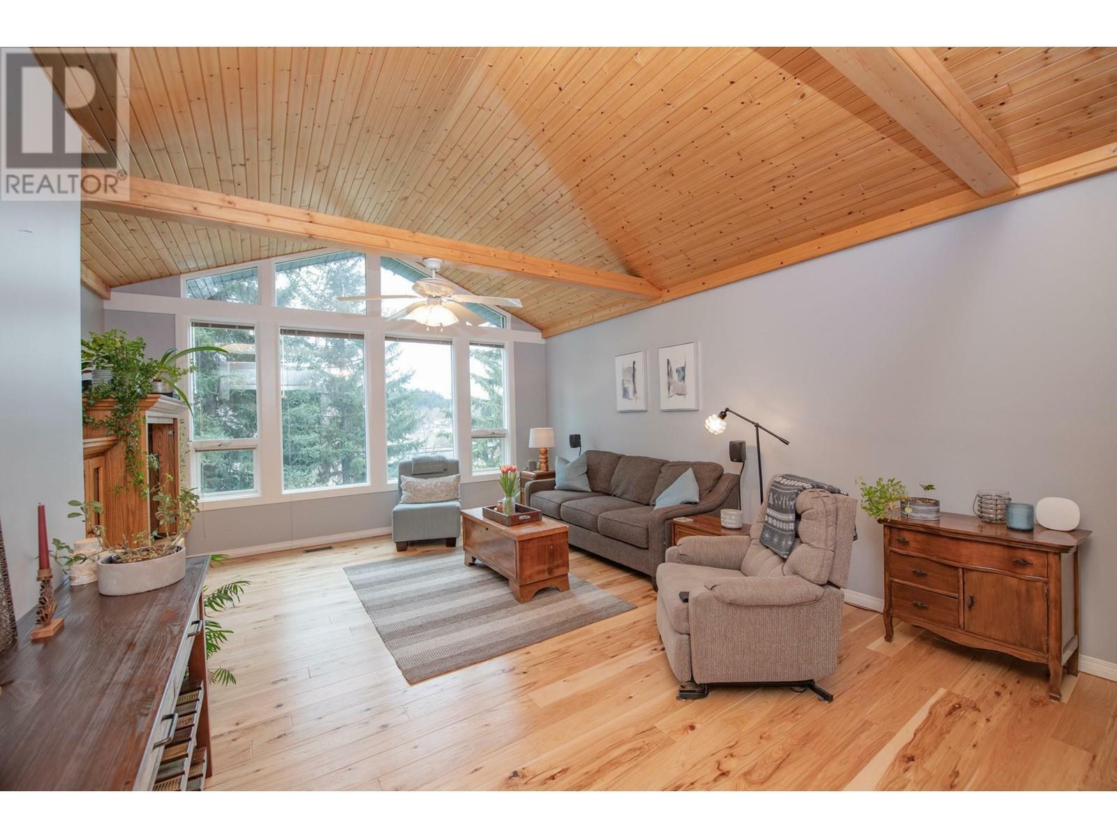 Property Photo:  2506 Shuswap Avenue  BC V0E 2G0 
