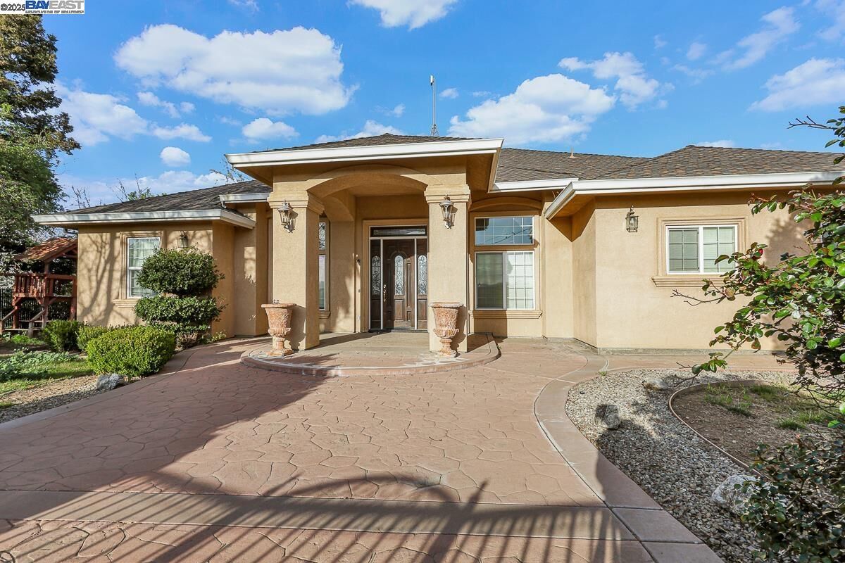 Property Photo:  17300 Locust Ave  CA 95363 