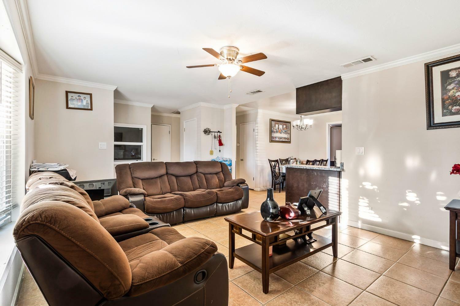 Property Photo: 4380 N Eddy Avenue CA 93727