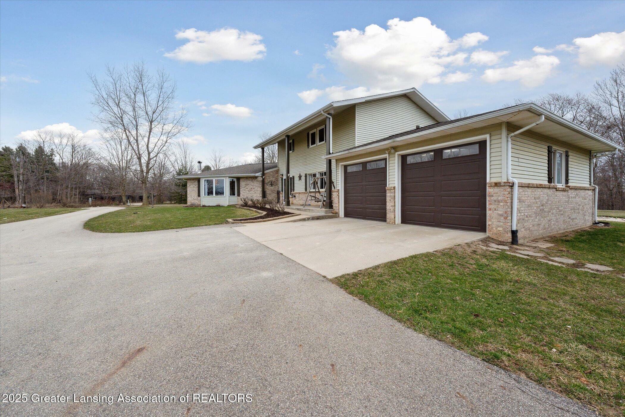 Property Photo: 7990 E Eaton Highway MI 48861