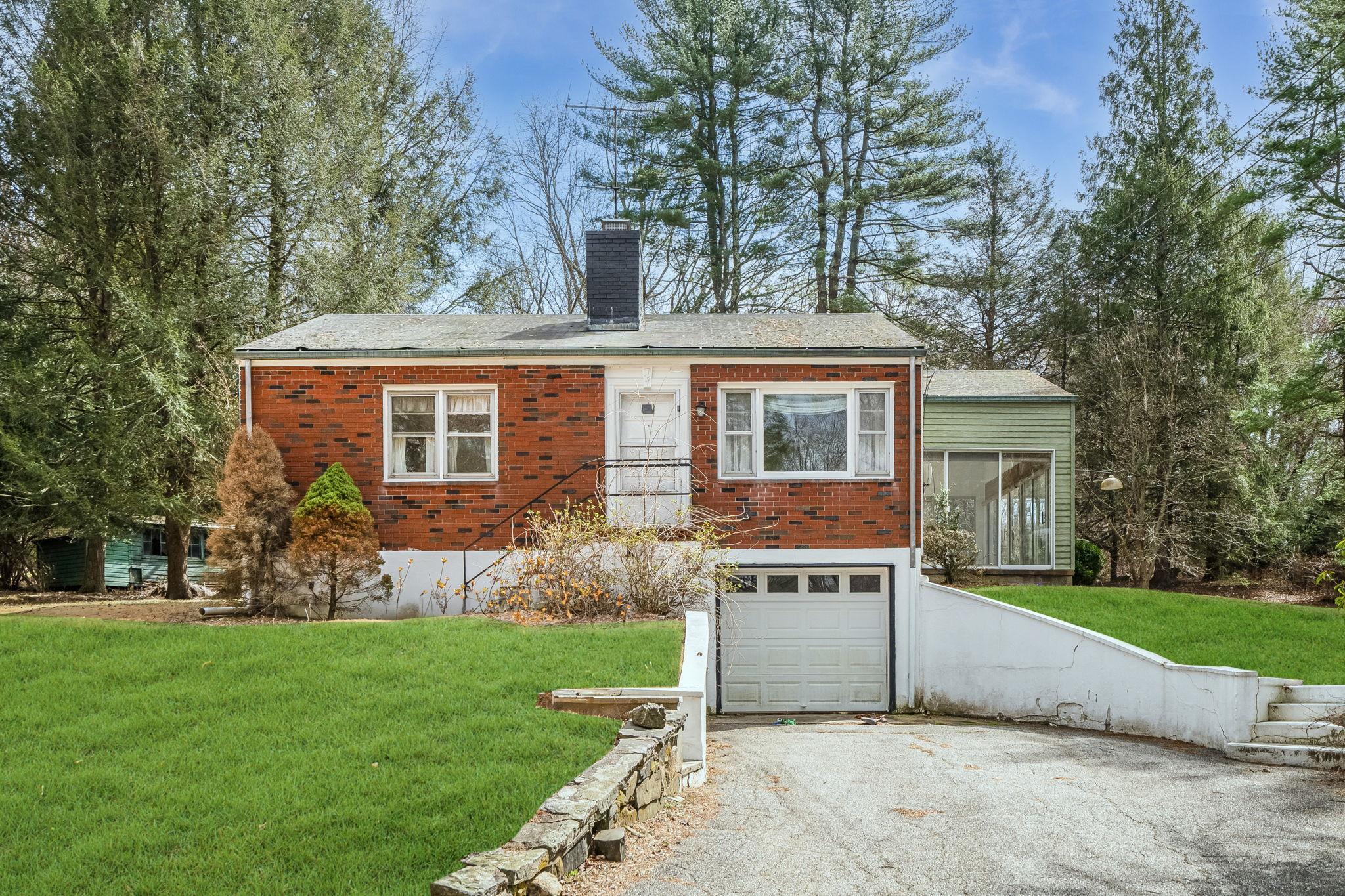 Property Photo: 26 Jackson Road NY 10506