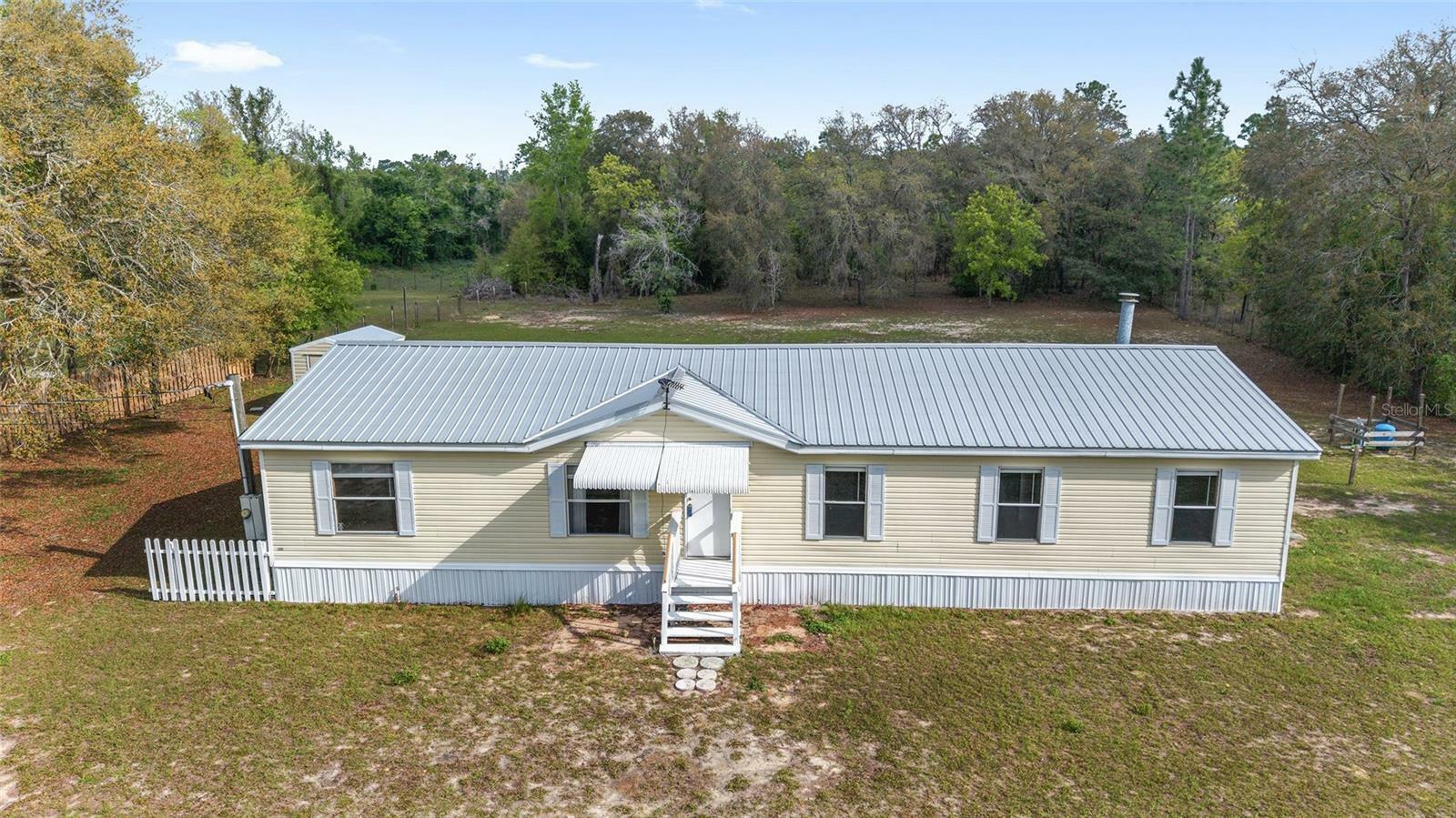 Property Photo: 16641 SW 57th Street FL 34481