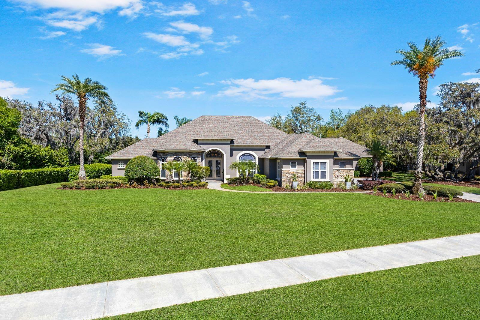 Property Photo: 743 Mills Estate Place FL 32766