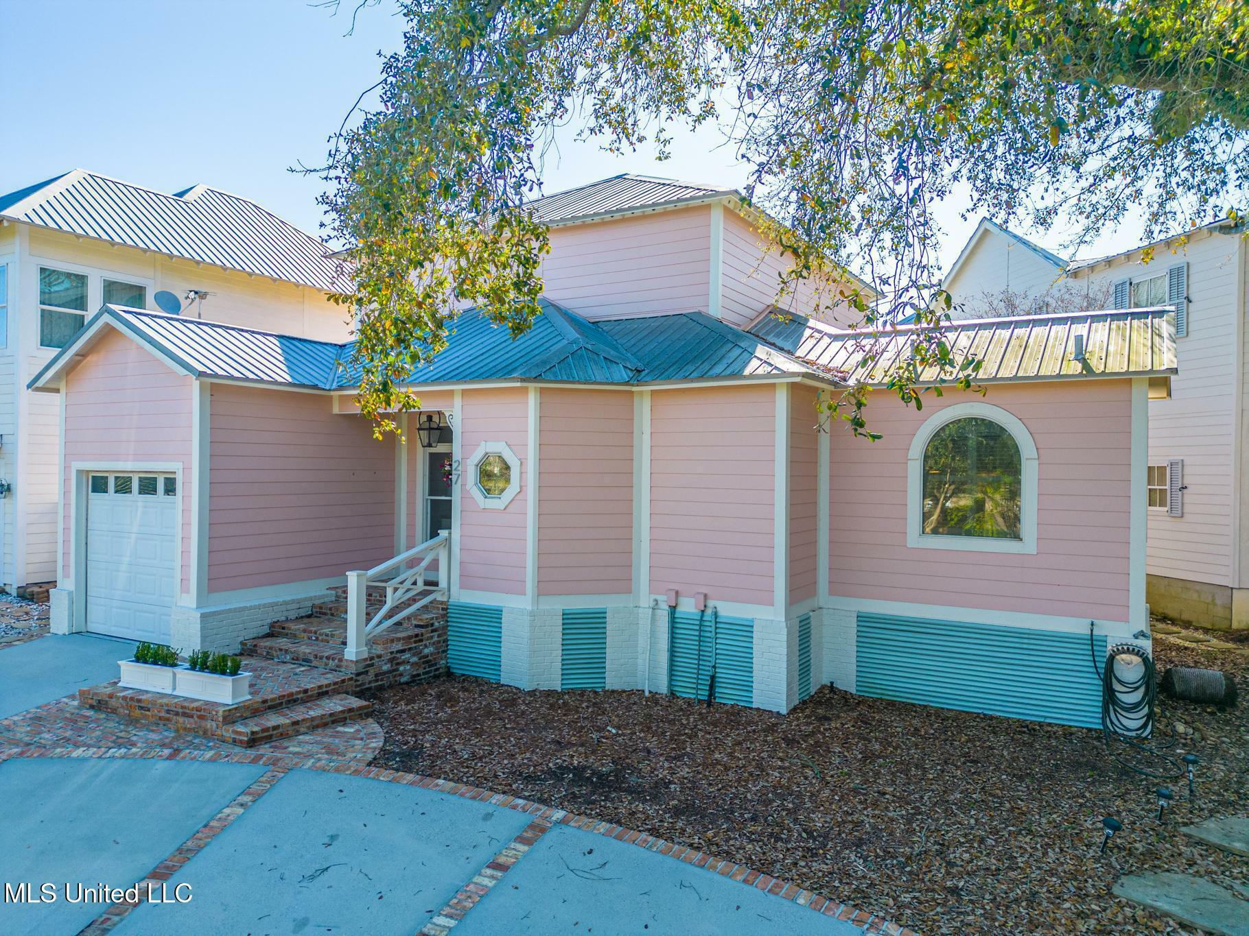 Property Photo: 27 Chapel Hill Road MS 39520