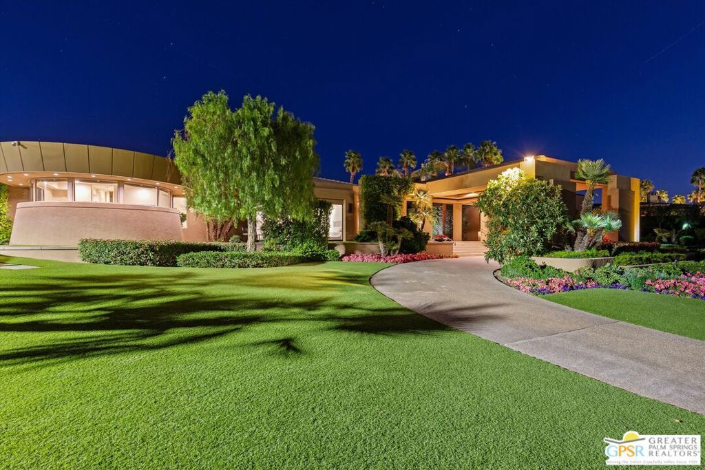 Property Photo: 4 Big Sioux Road CA 92270