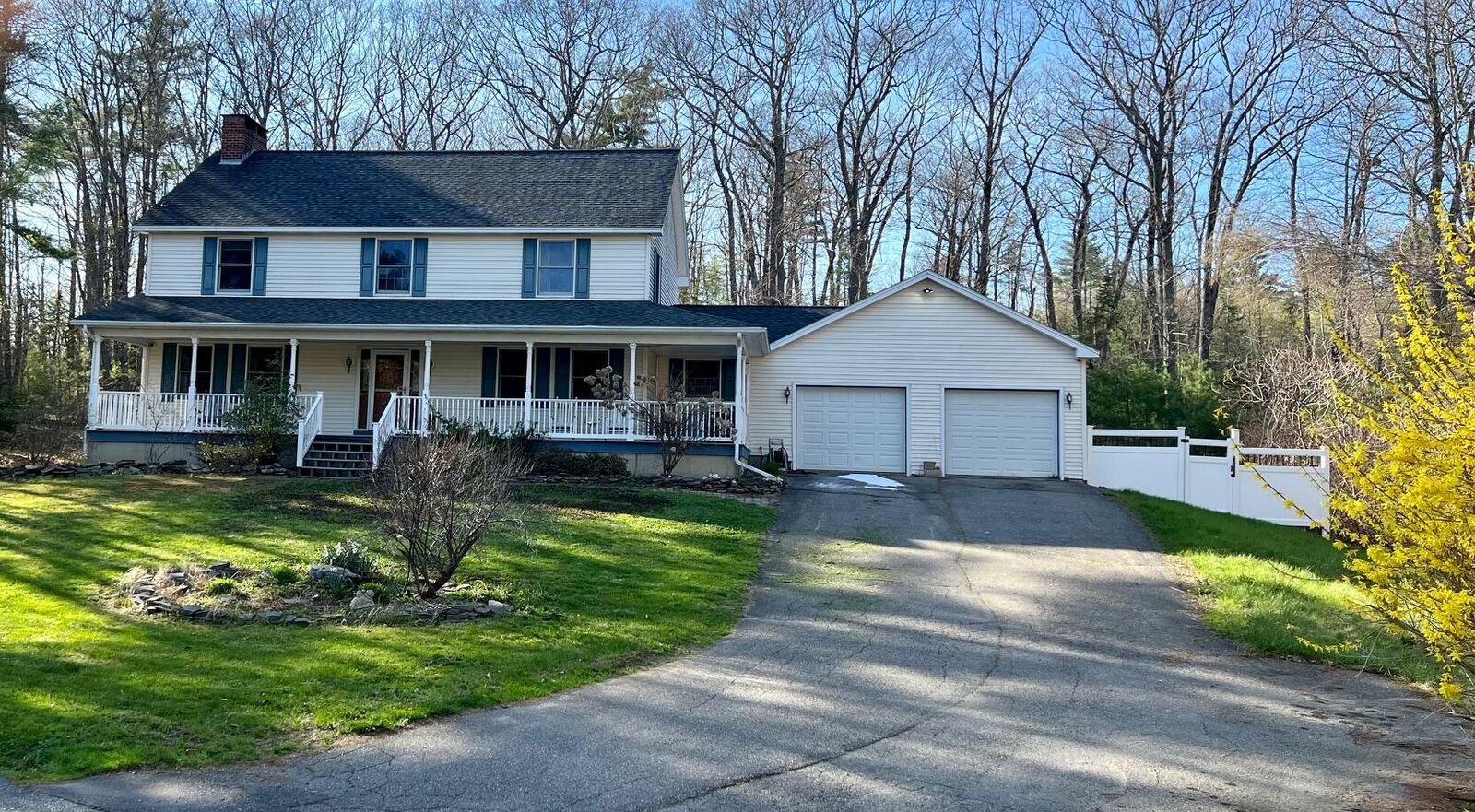 Property Photo:  160 Ridgeview Drive  ME 04401 