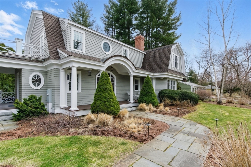Property Photo: 6 Foster Rd MA 02421