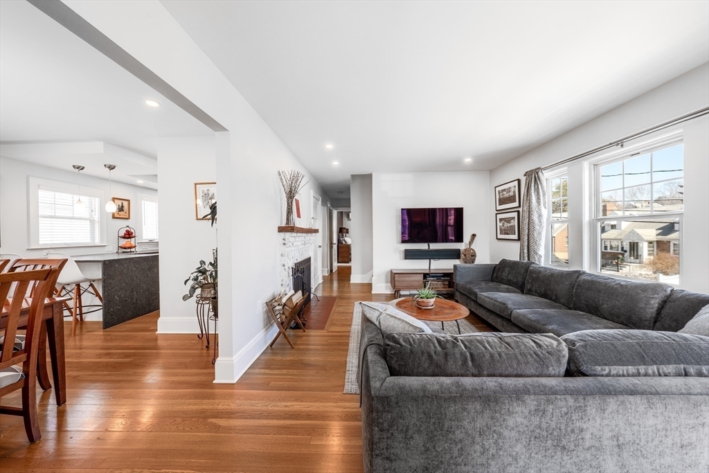 Property Photo: 6 Hovey Street 6 MA 02472