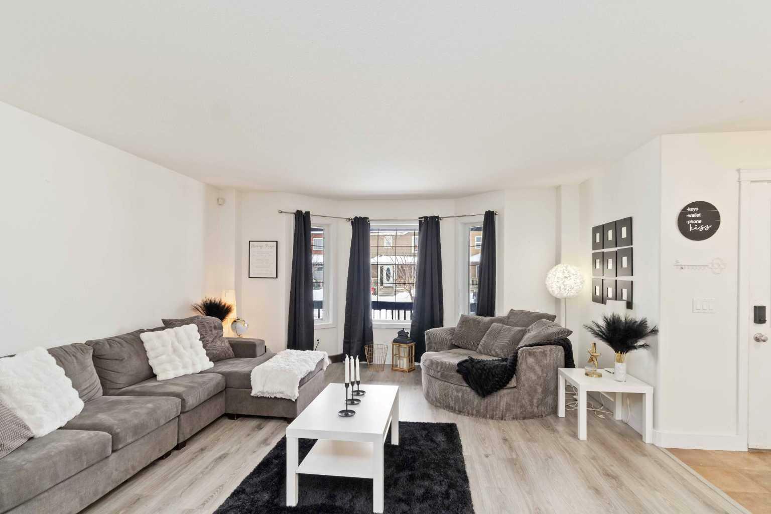 Photo de la propriété: 128 Honeysuckle Way AB T9K 0M8