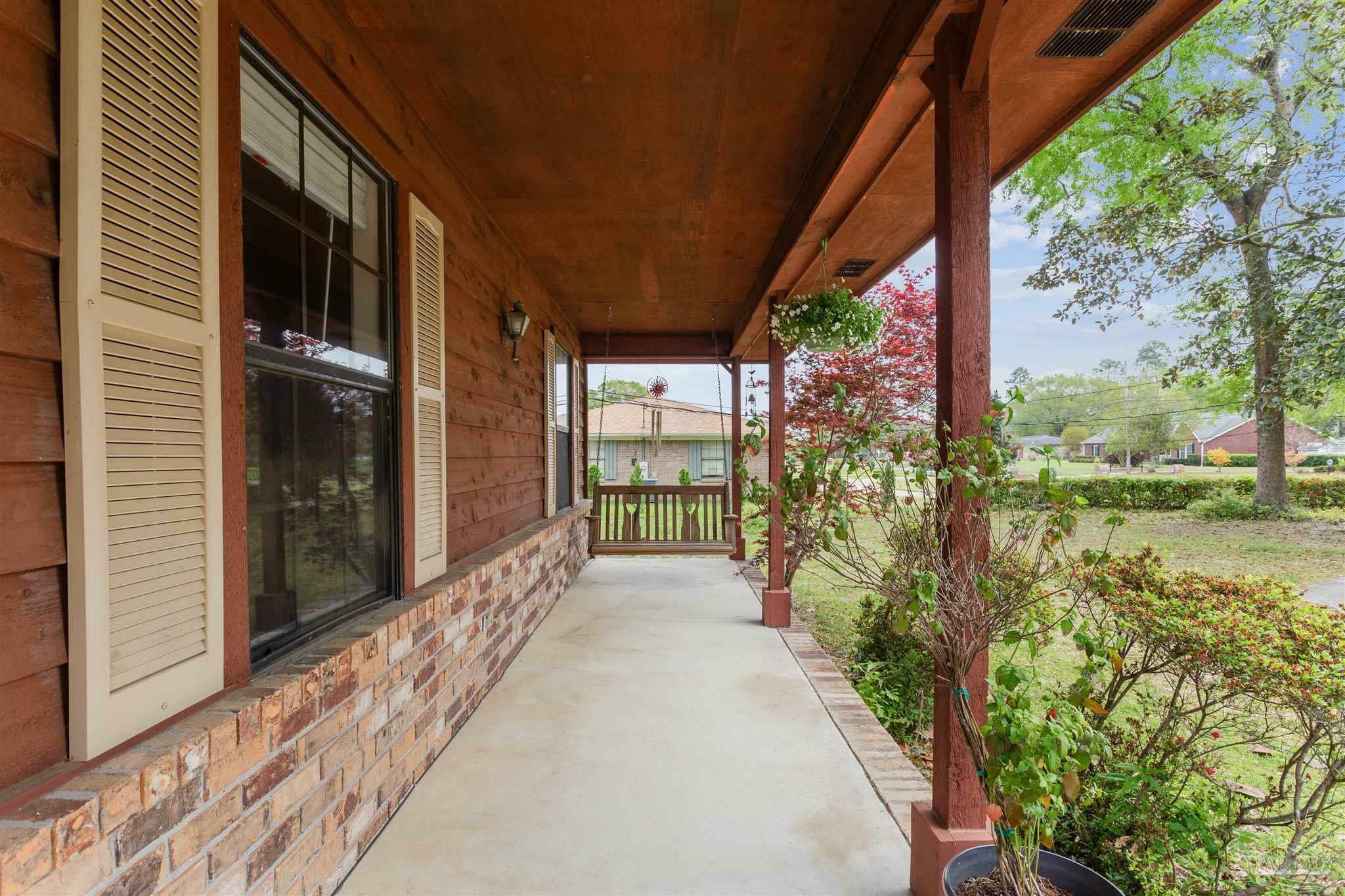 Property Photo: 3522 Sweet Bay Dr FL 32571