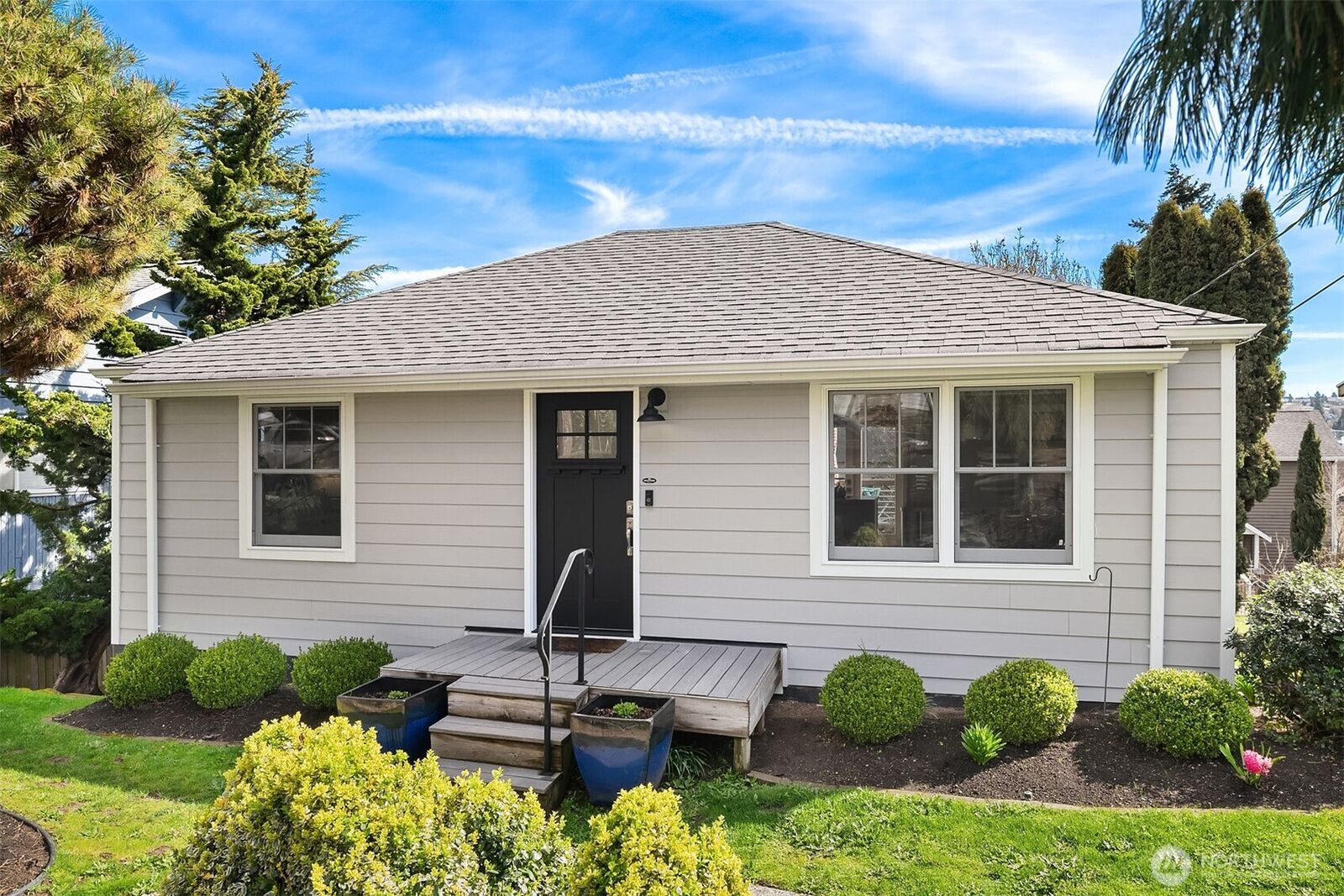 Property Photo:  3632  23rd Avenue W  WA 98119 